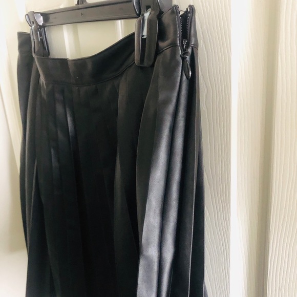 Michael Kors pleated skirt size XL - Picture 2 of 5